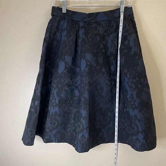 H&M | Medium| Fit and Flare Midi | Cotton| Navy blue| Black paisley print - Picture 3 of 11